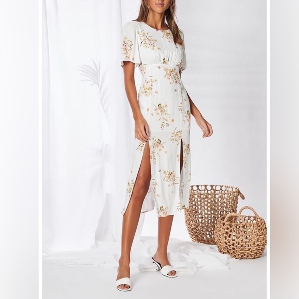 MINKPINK White Floral Midi Dress Flutter Sleeve Side Slit Cottagecore Boho S
